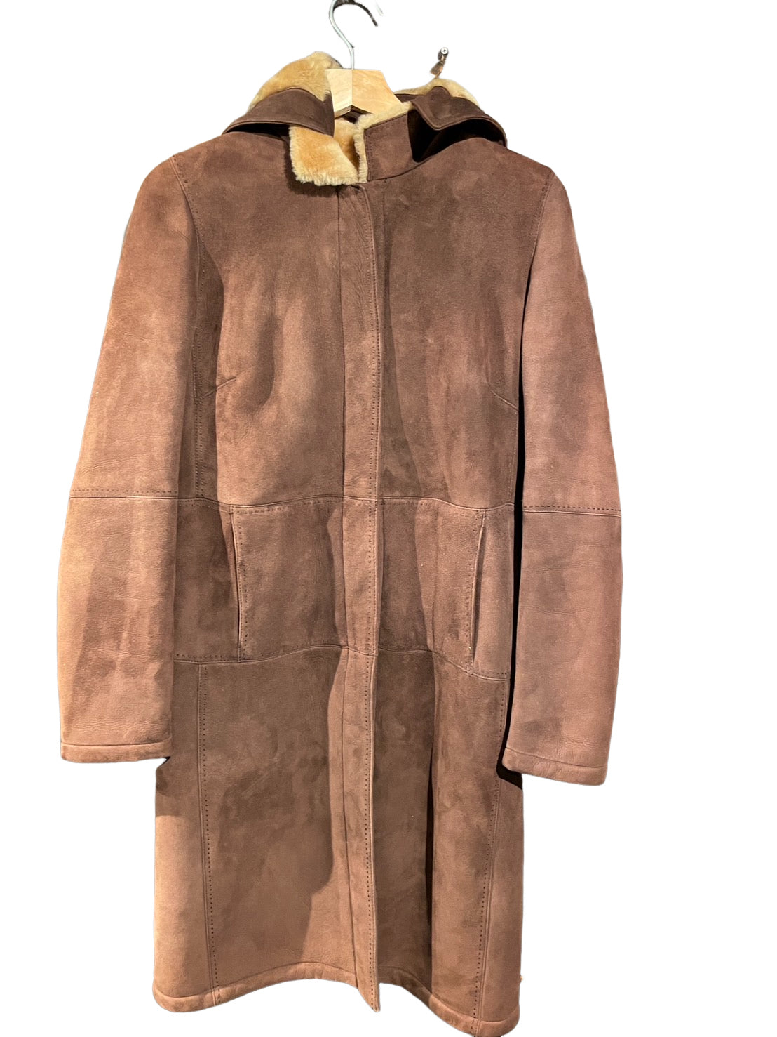 ロエベ フーテッド ムートンコート