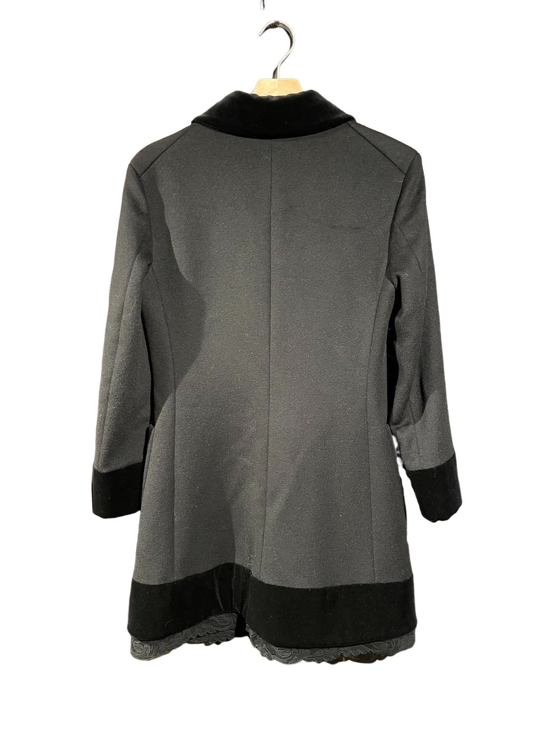 グッチ レースコート パールボタン