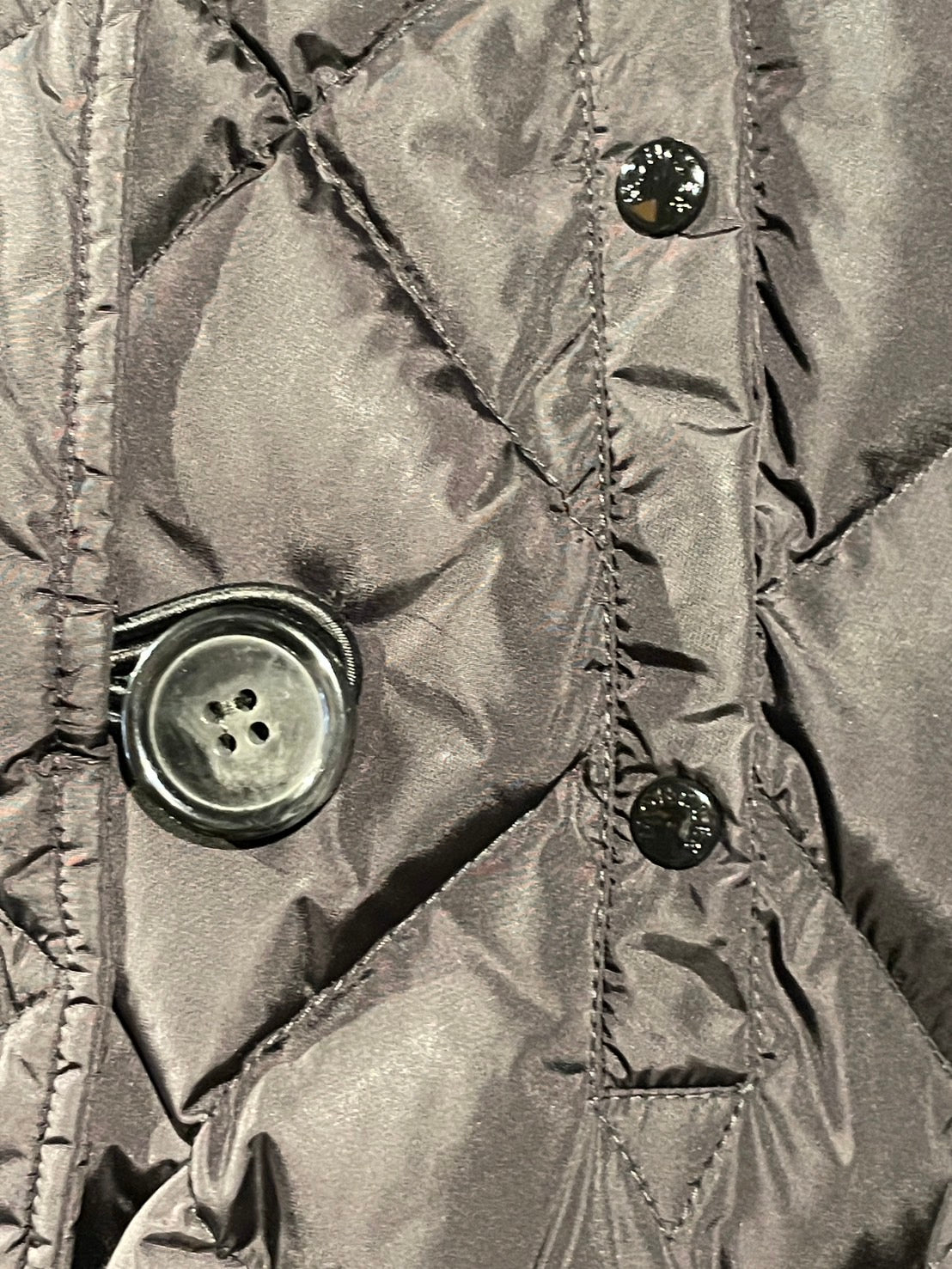 モンクレール ヴォロージュ フリル ダウンジャケット