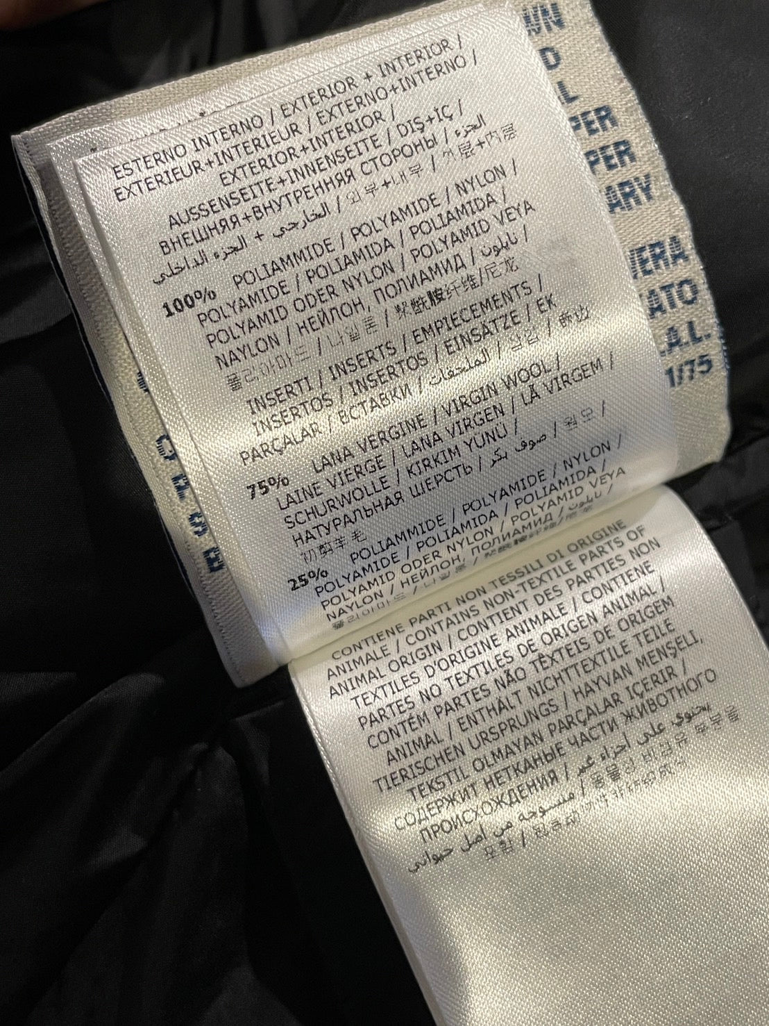 モンクレール ヴォロージュ フリル ダウンジャケット