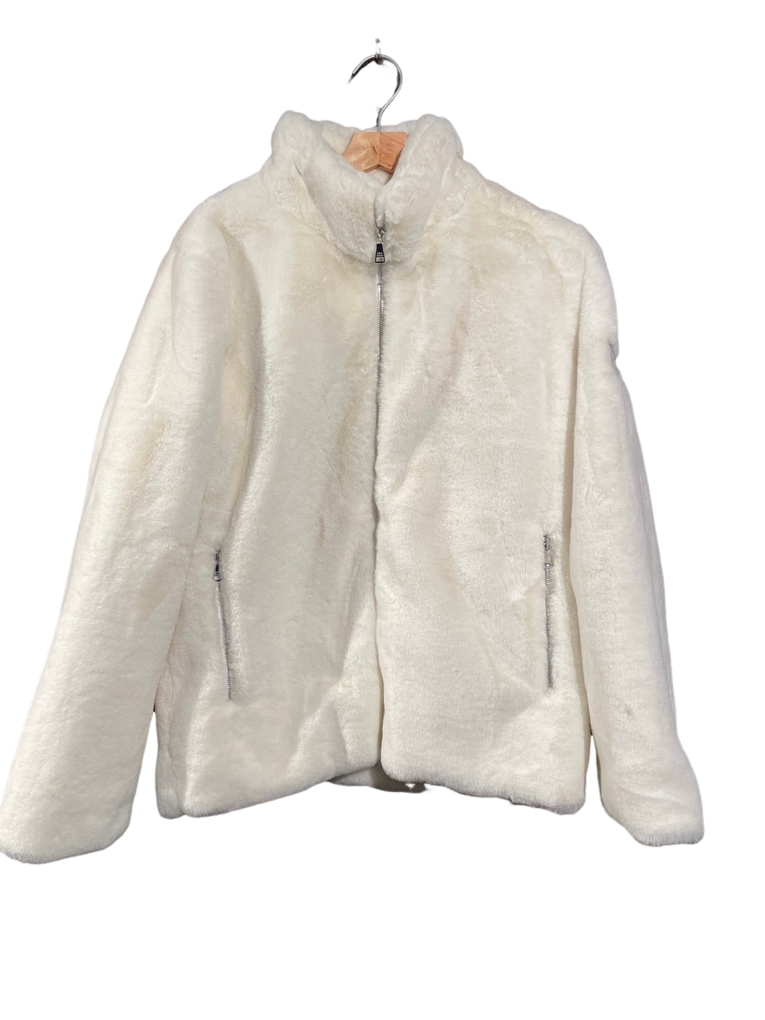 タトラス アストーニ