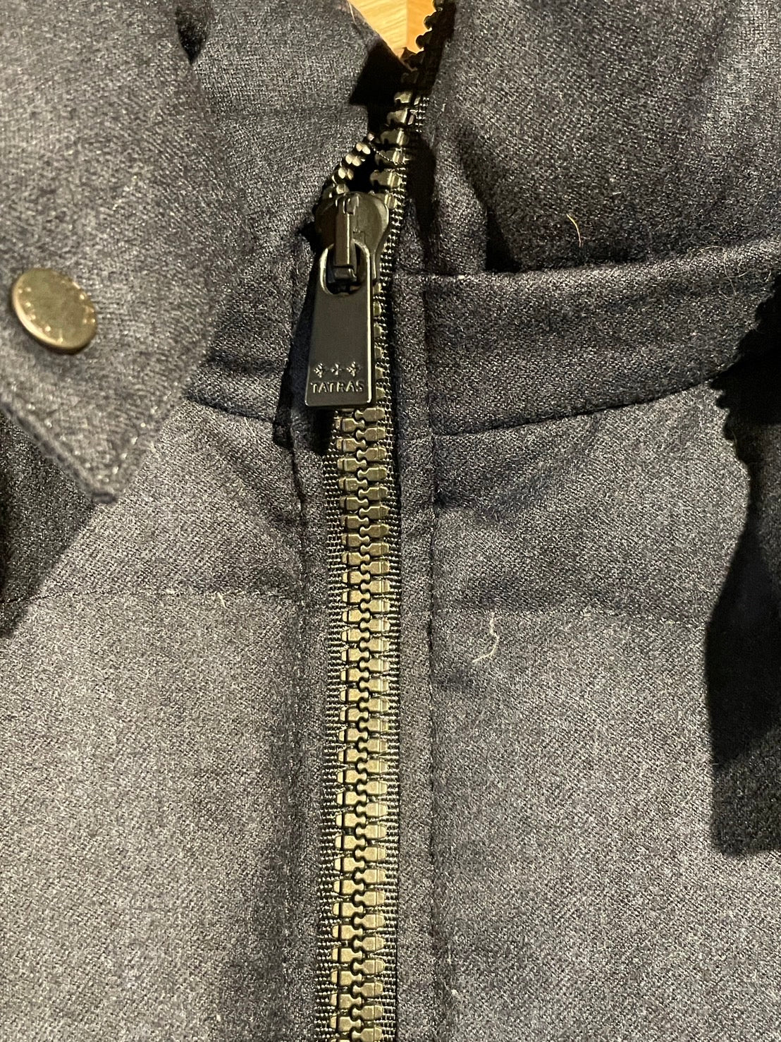 タトラス KRAZ ダウンジャケット