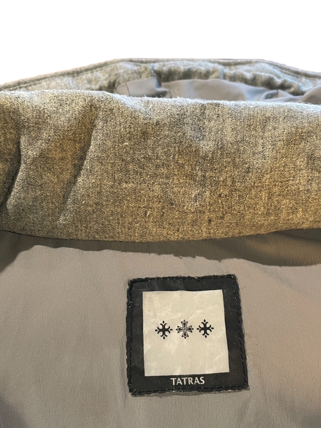 タトラス ウールカシミヤ ダウンベスト