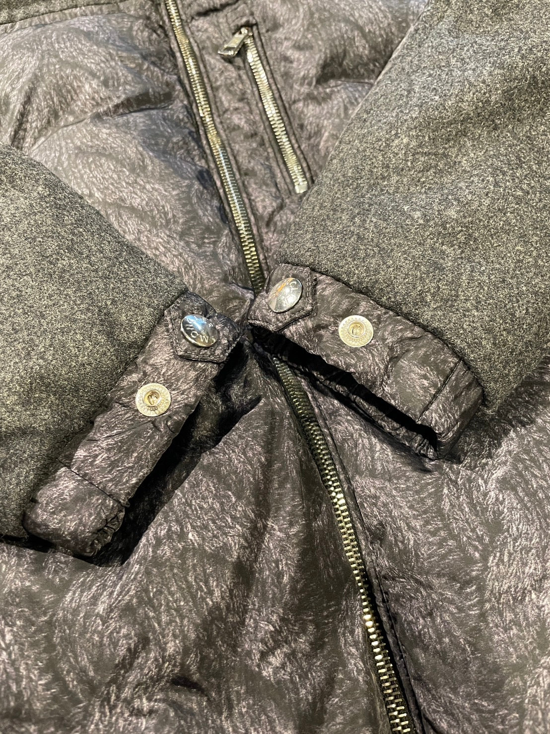 モンクレール GARY ダウンジャケット