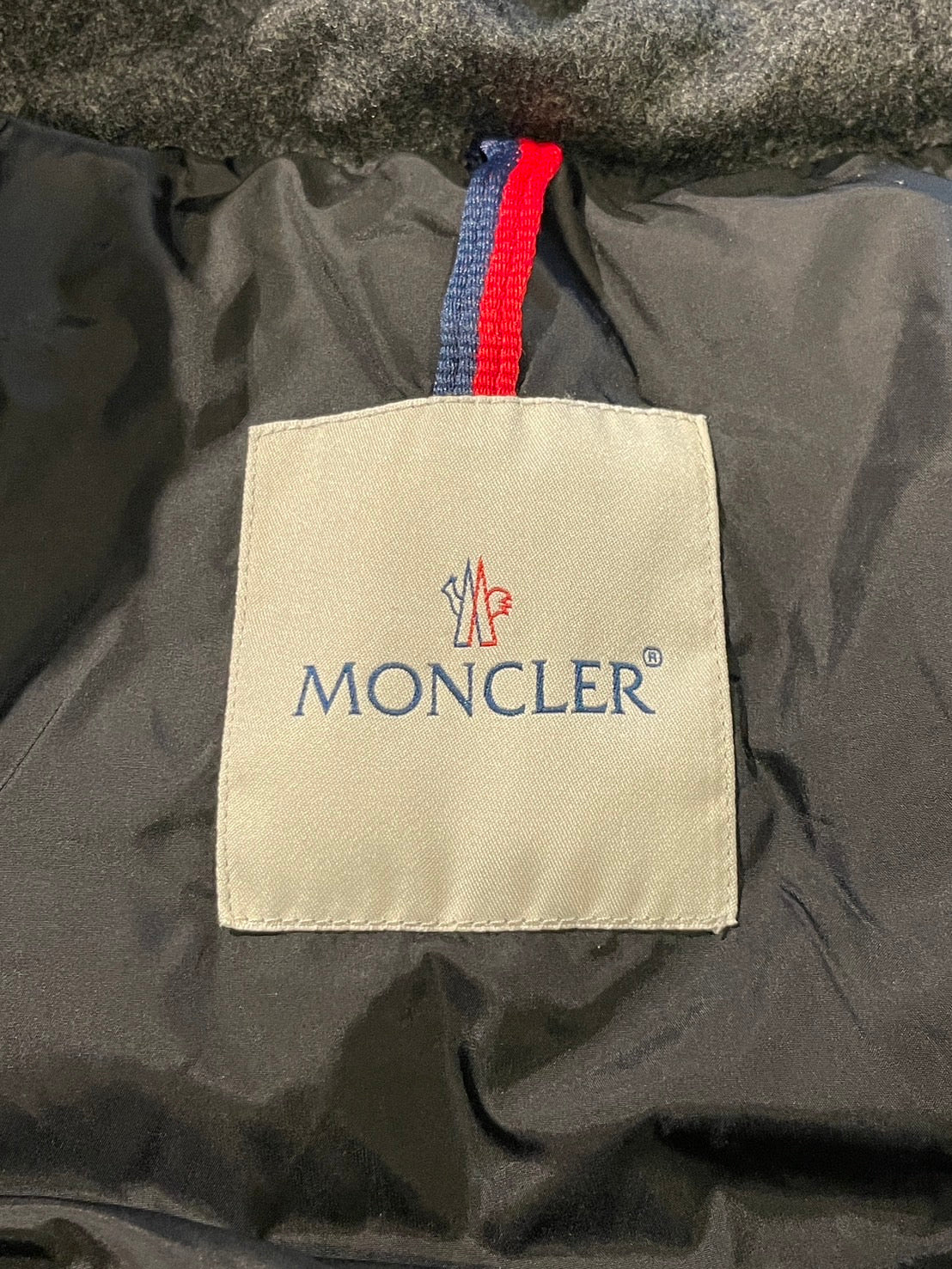 モンクレール GARY ダウンジャケット