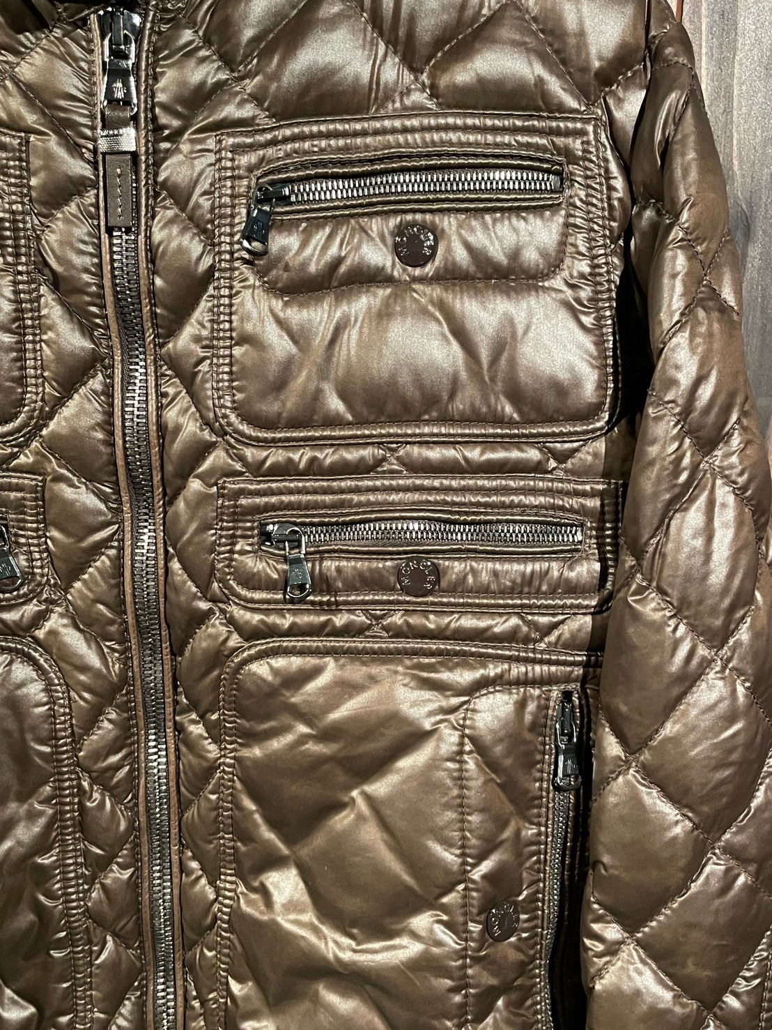 モンクレール LOUVRE キルティング ダウンジャケット