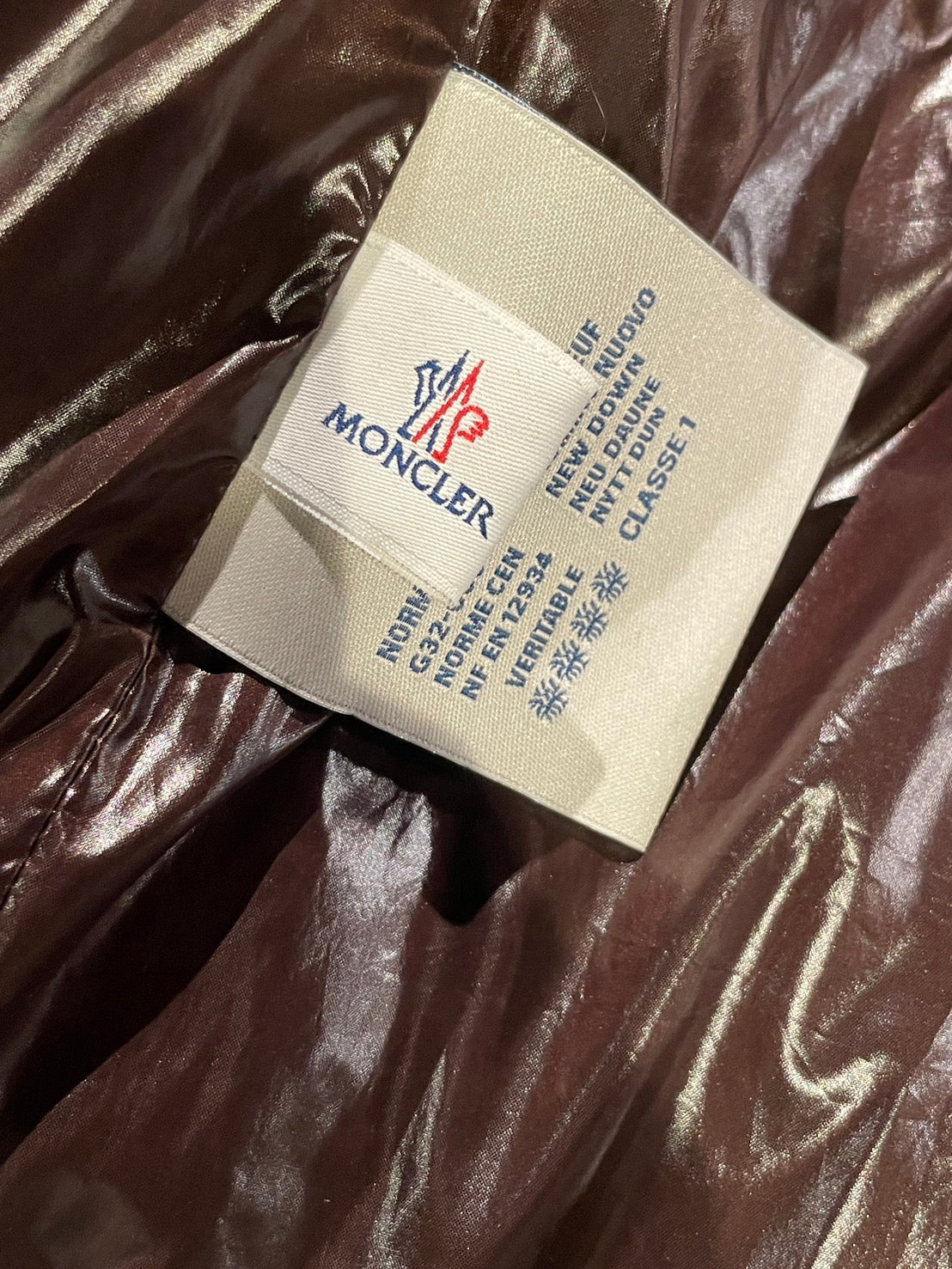 モンクレール LOUVRE キルティング ダウンジャケット