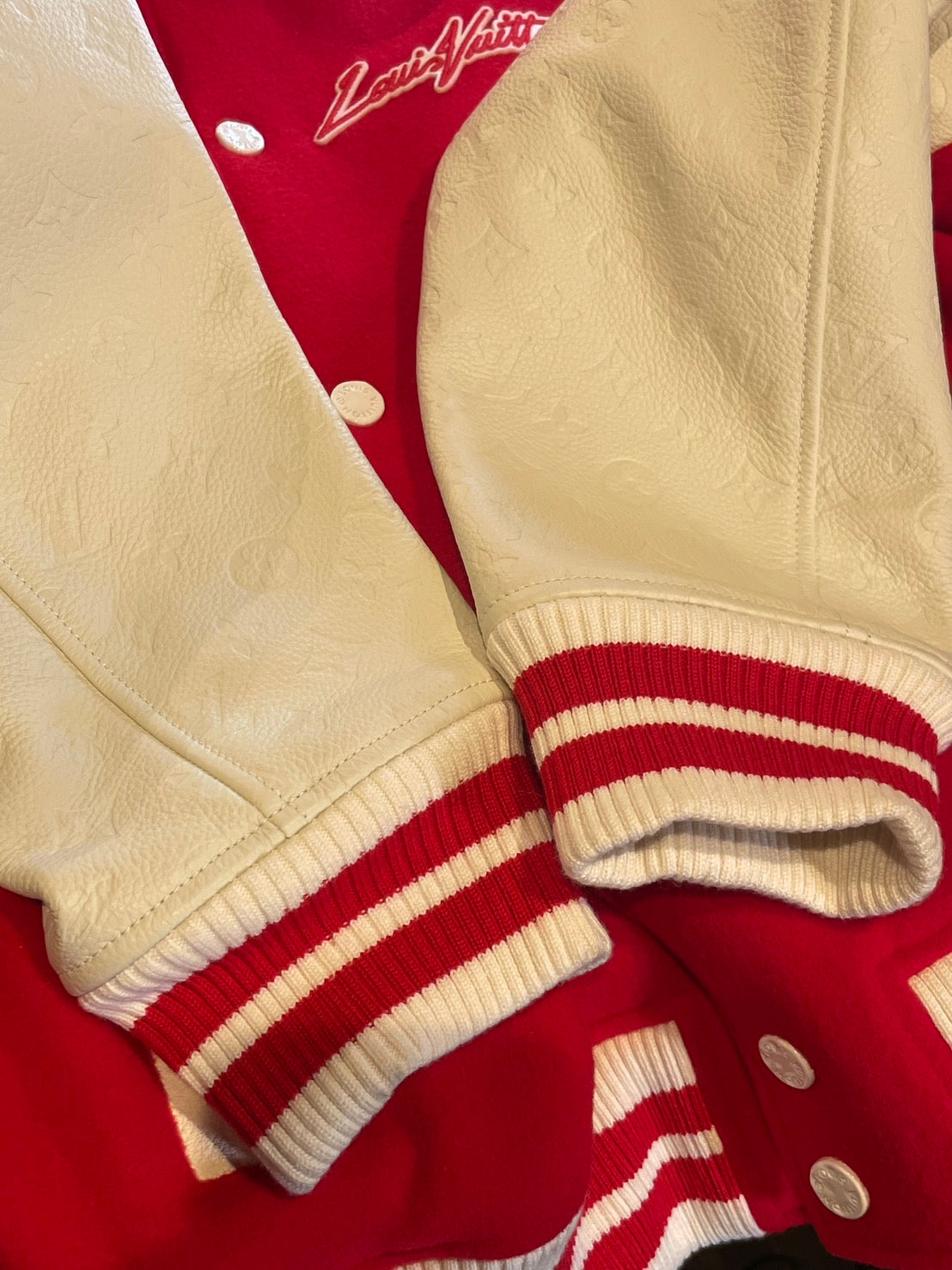 未使用 ヴィトン 草間彌生 エンブロイダードバーシティ ブルゾン スタジャン