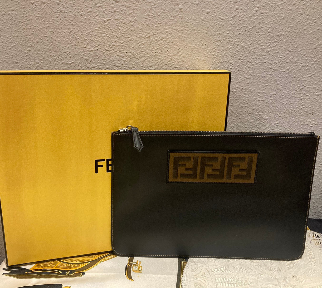 フェンディ レザークラッチバッグ