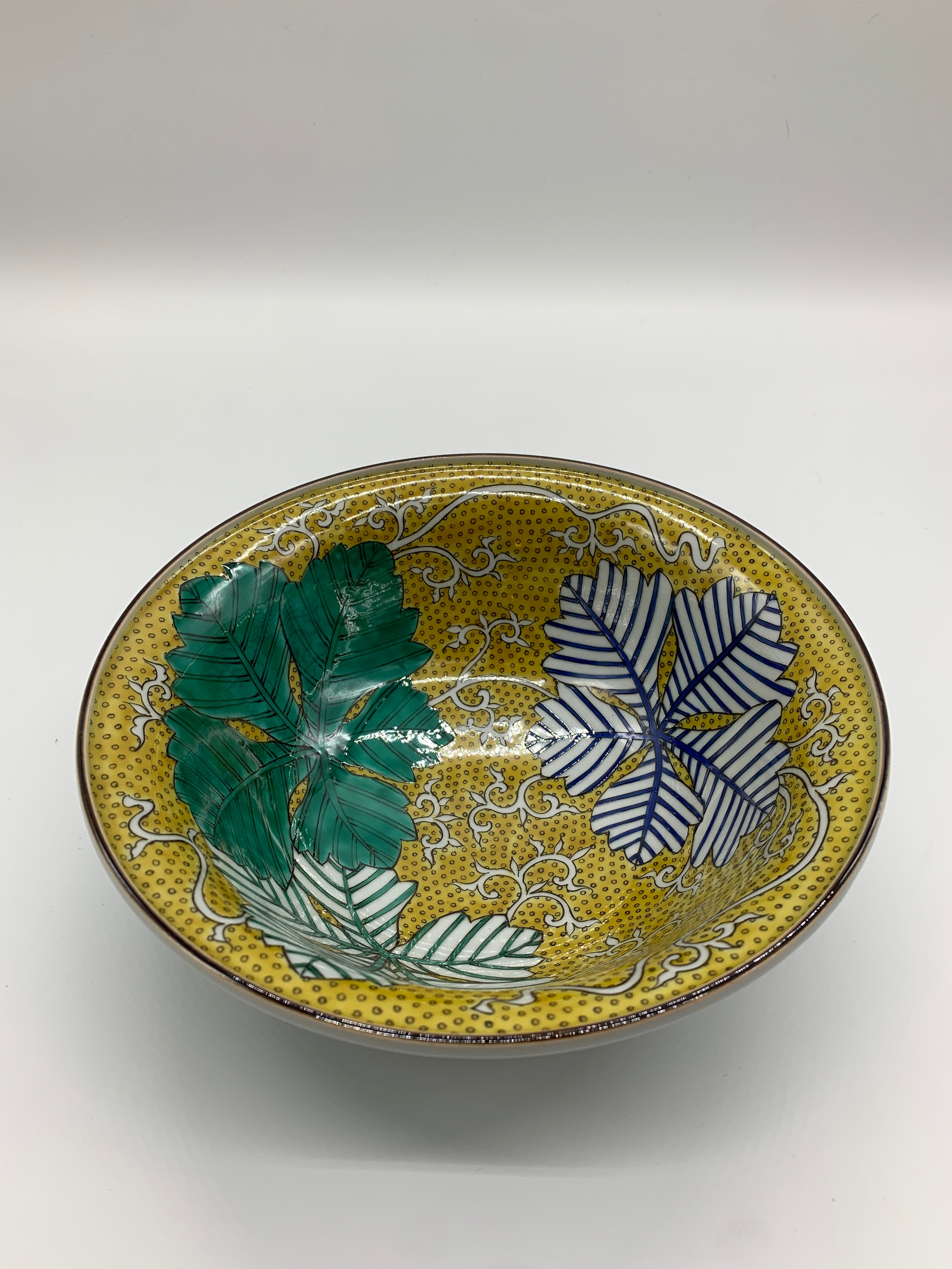 四代 上出喜山 極彩色柏葉絵文様 菓子器