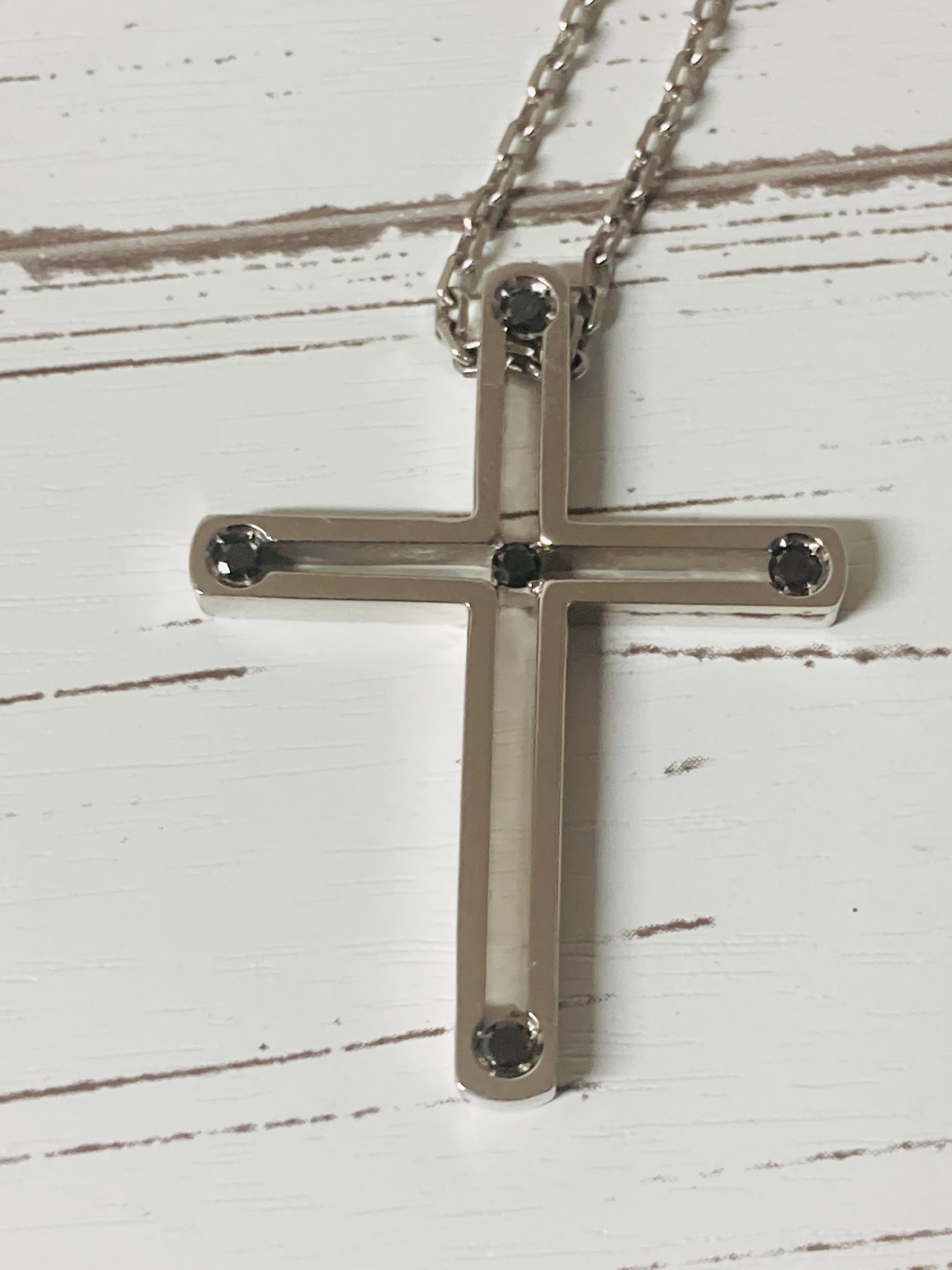 ダミアーニ Dサイド ラージクロス ブラックダイヤ ネックレス k18wg