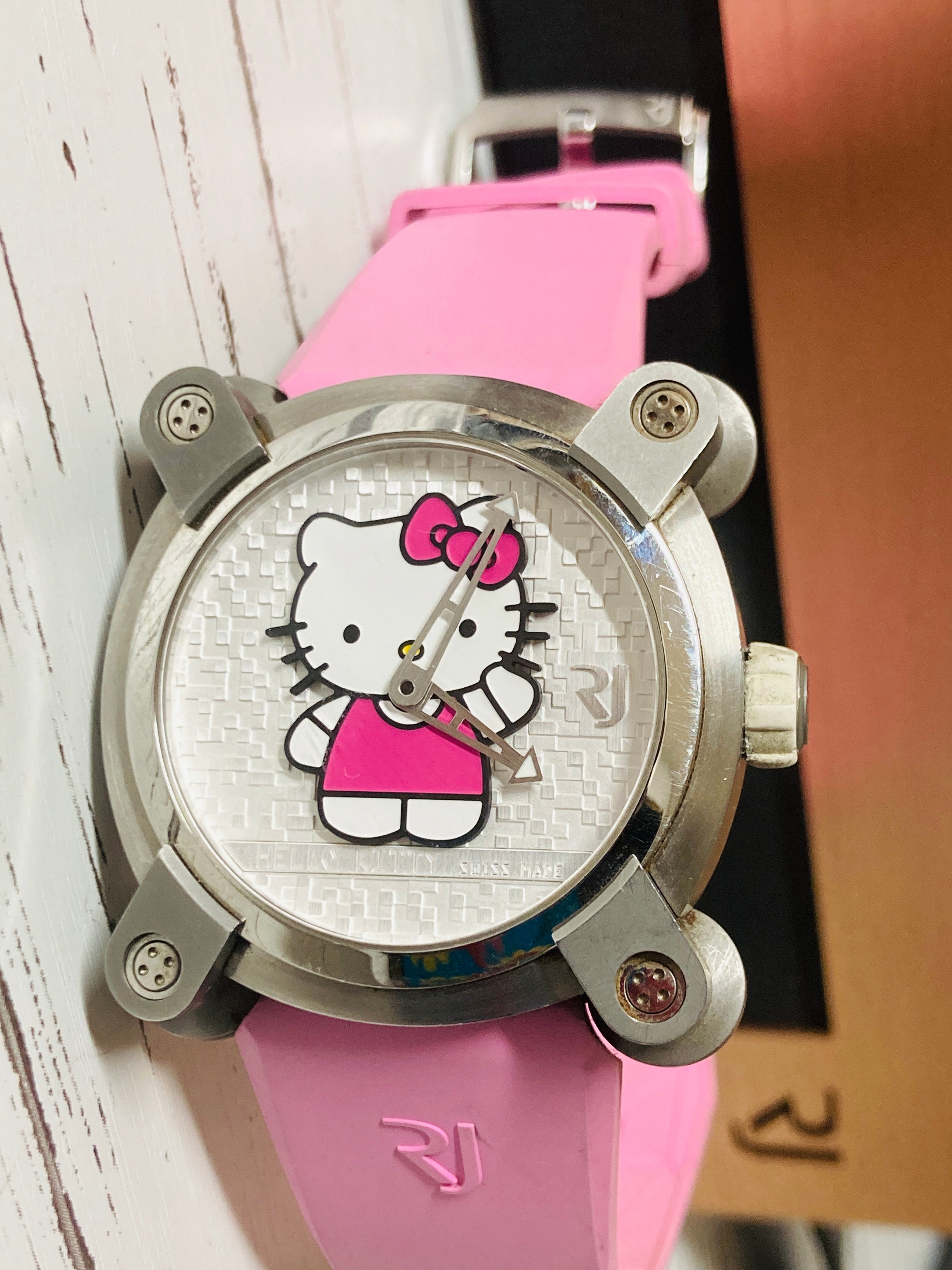 ロマンジェローム ハローキティコラボ 腕時計 限定生産76本