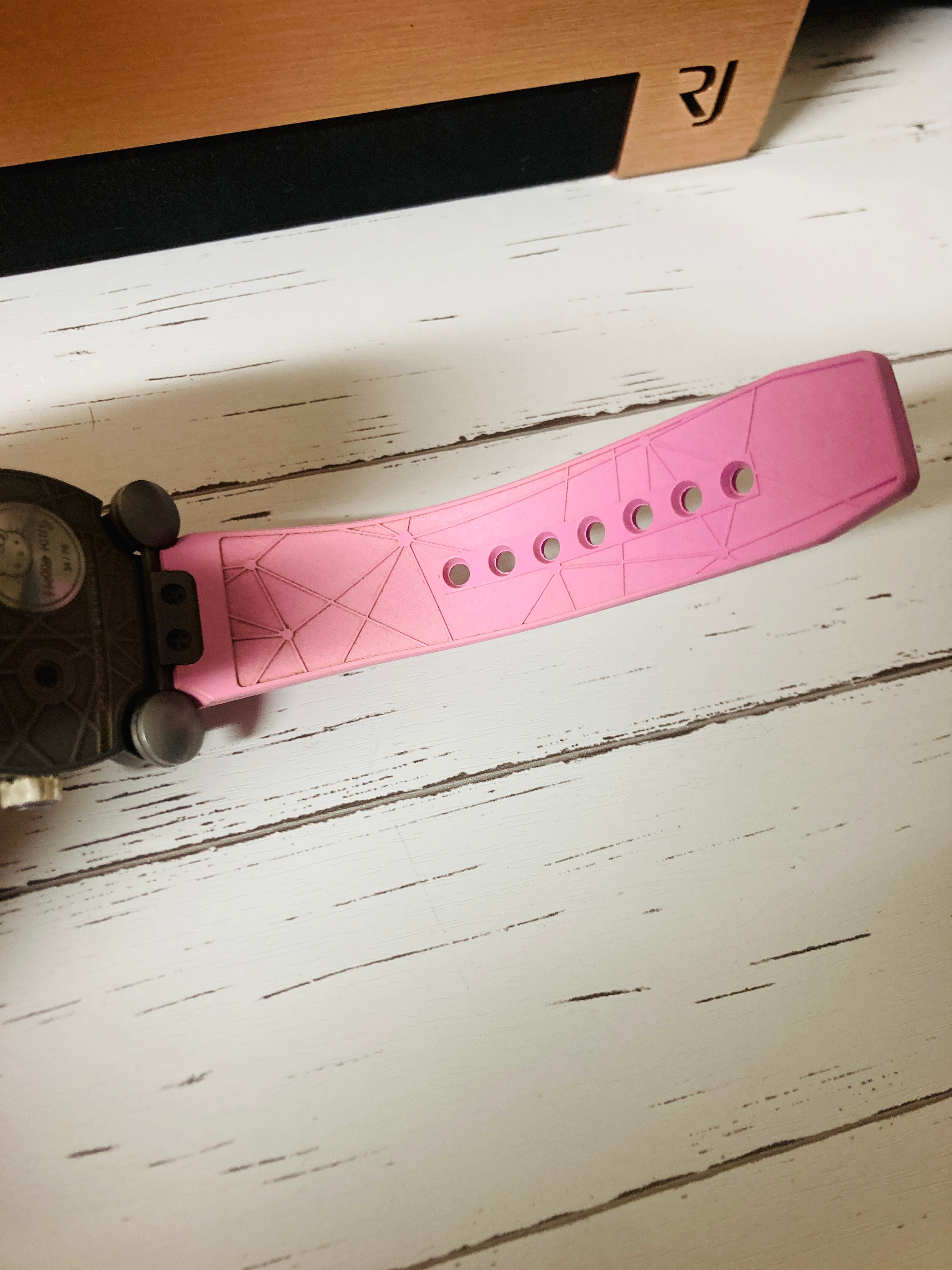 ロマンジェローム ハローキティコラボ 腕時計 限定生産76本