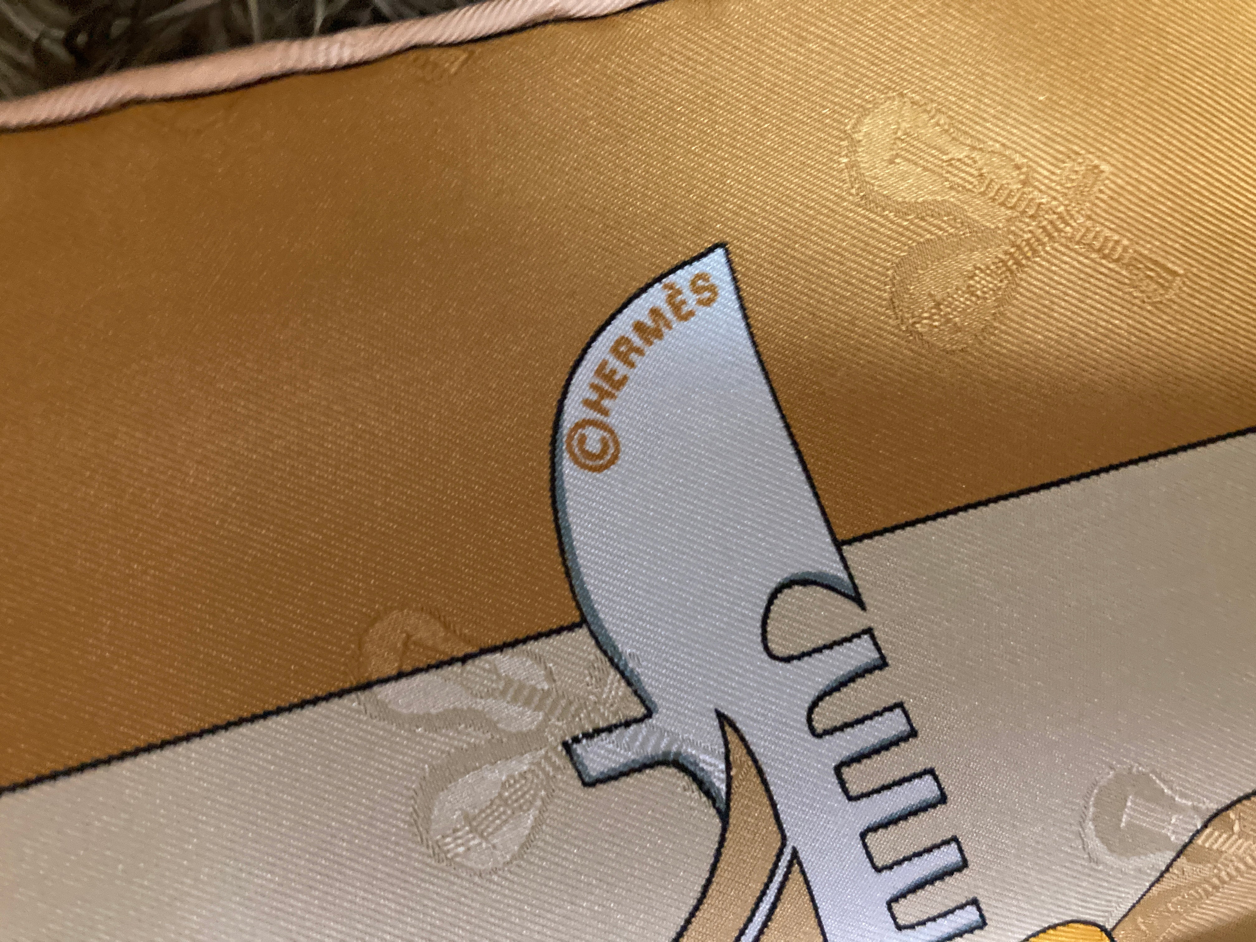 エルメス カレ90 スカーフ LE CARNAVAL DE VENISE(ベニスのカーニバル)