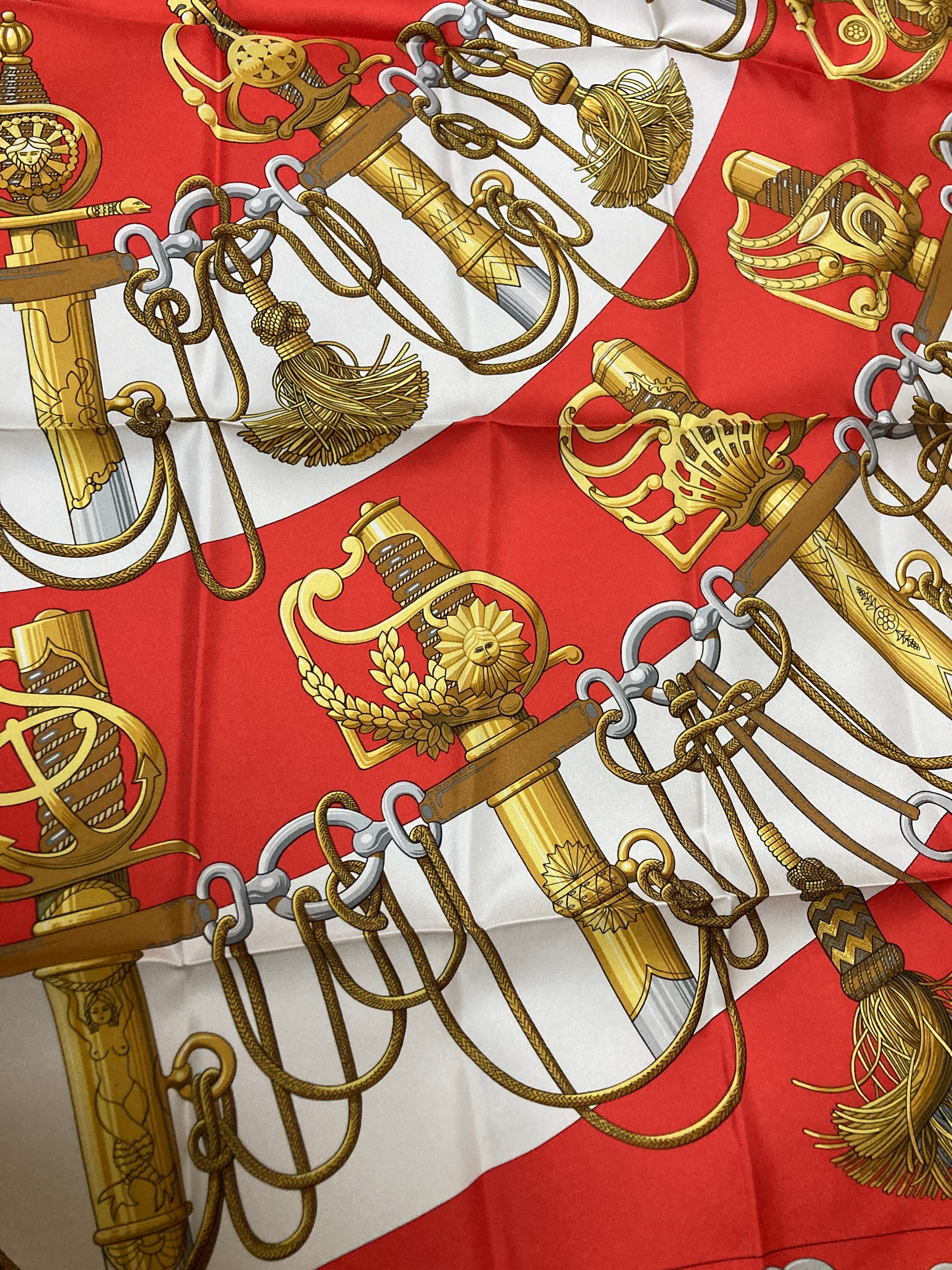 エルメス カレ90 スカーフ Cliquetis(カチカチ)剣柄