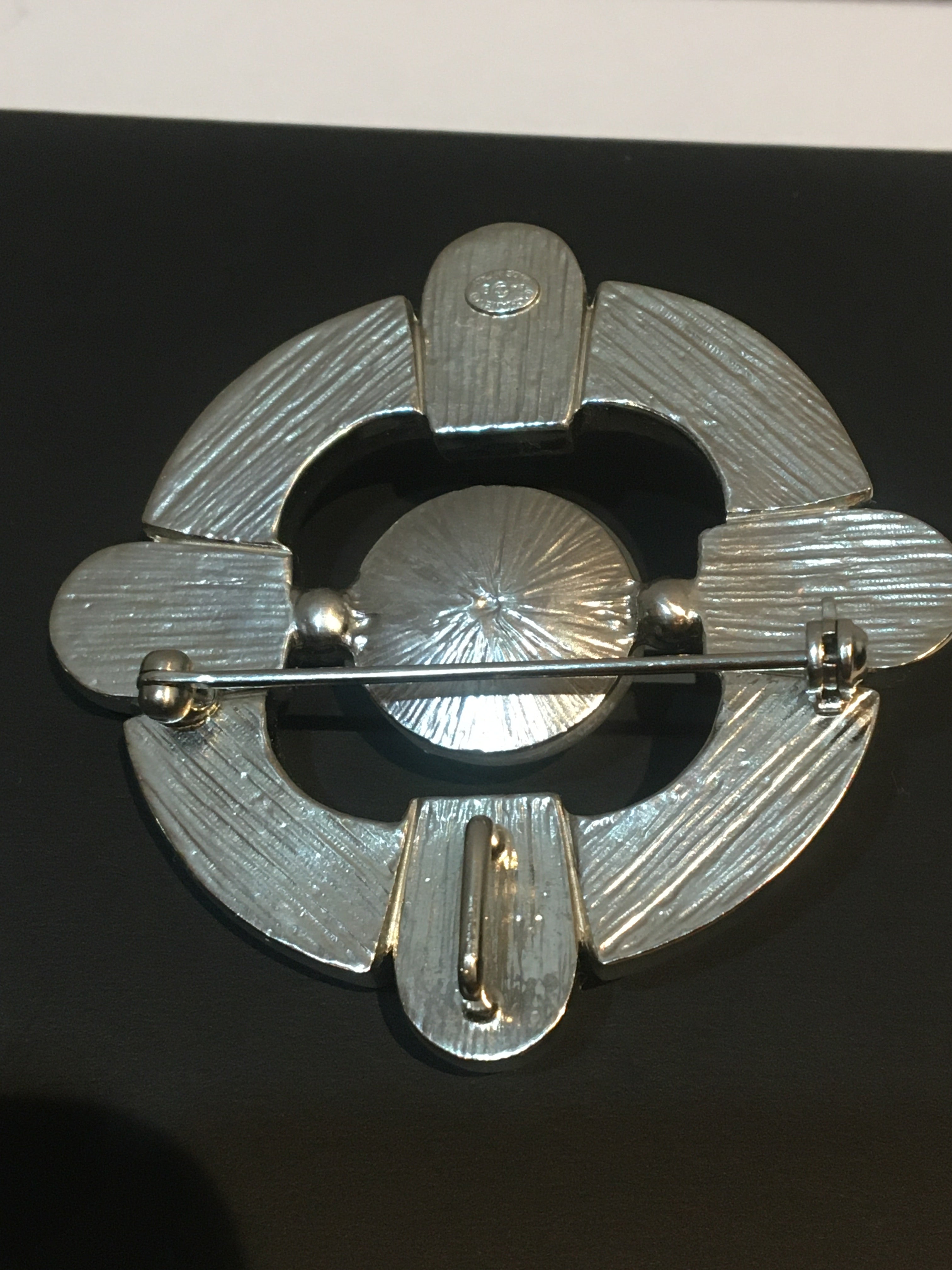 シャネル パール ブローチ