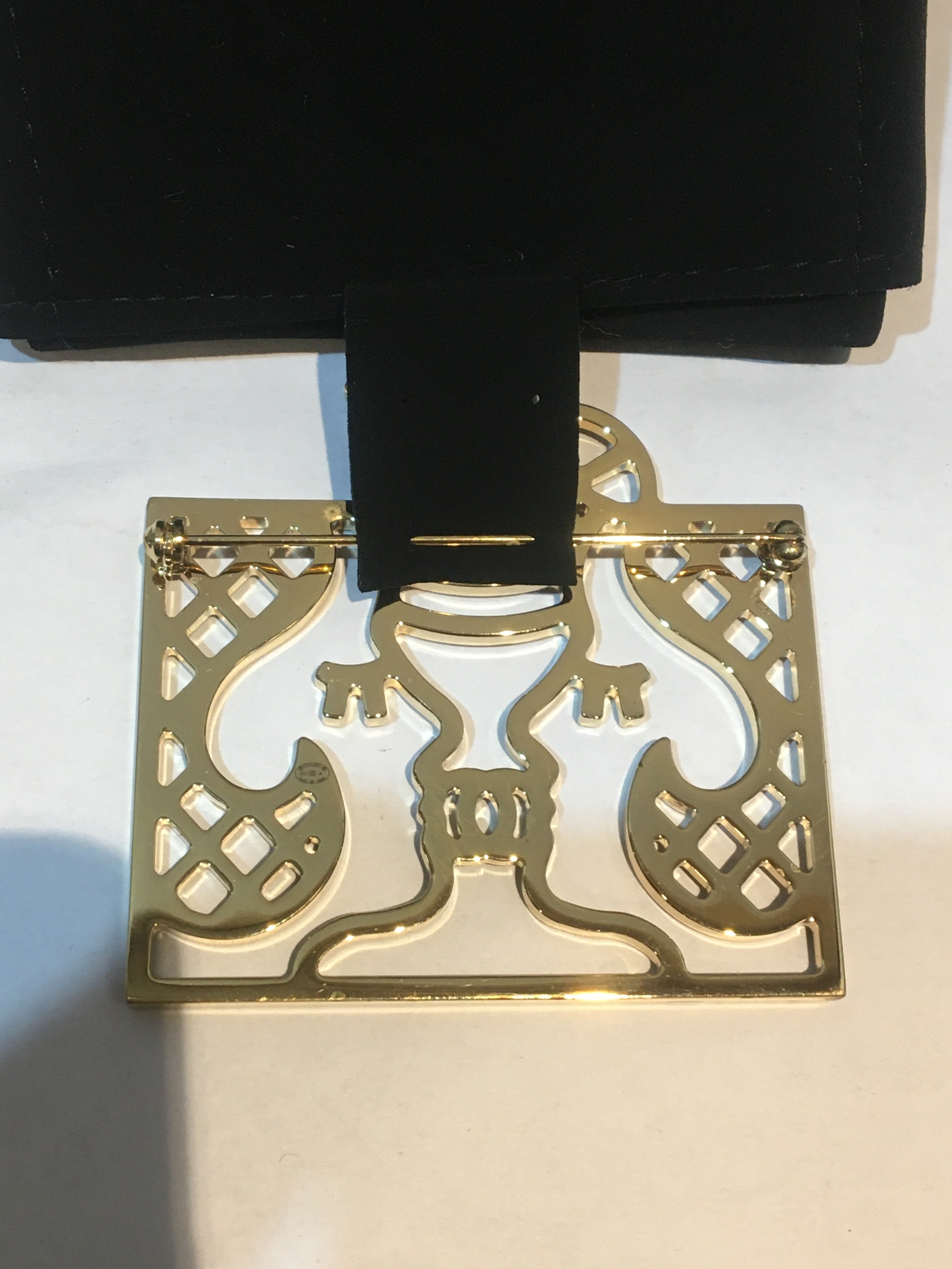 シャネル ラインストーン ブローチ