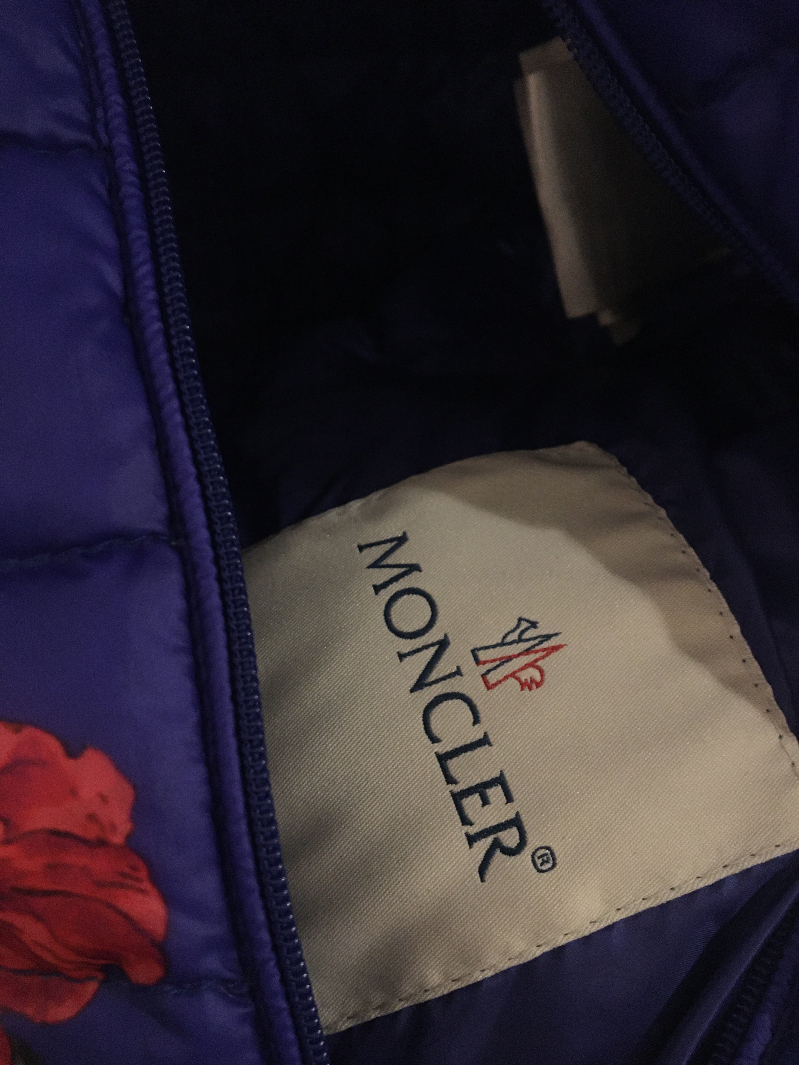 モンクレール ダウンジャケット 花柄