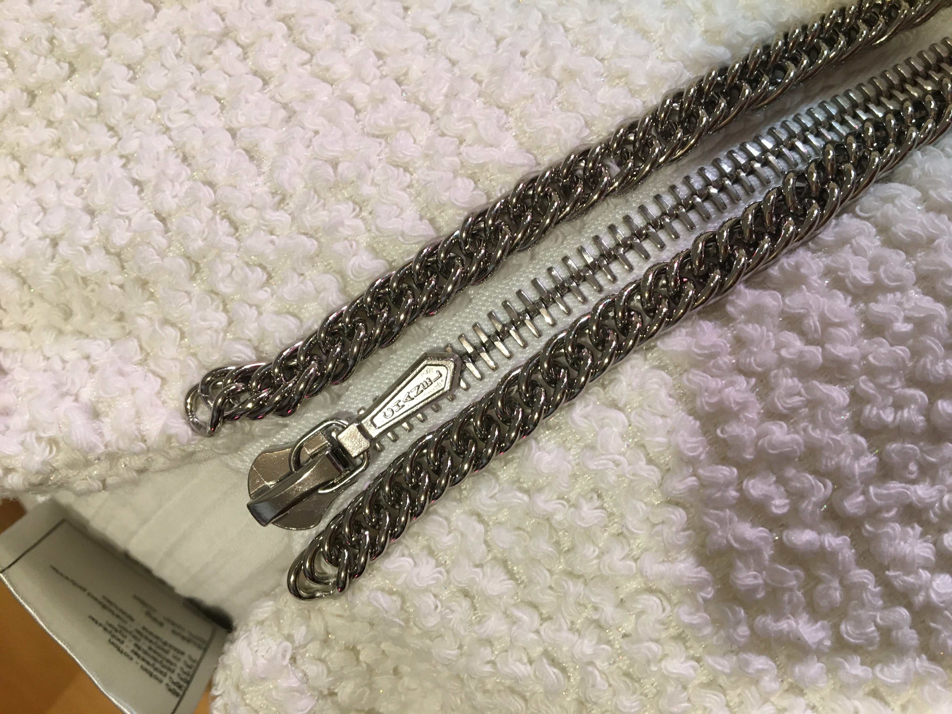 シャネル ツイードジャケット