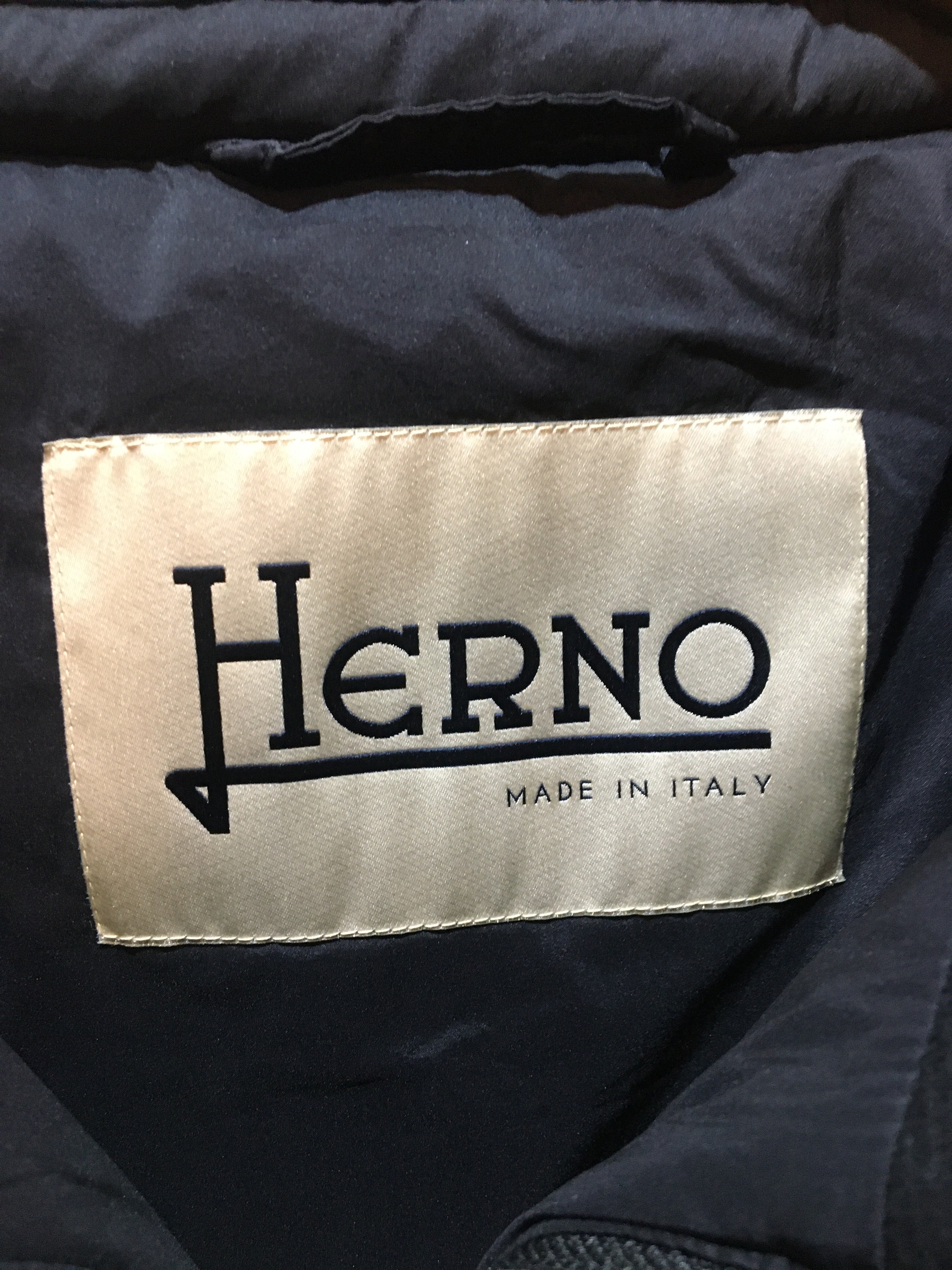 ヘルノ 切り替え ダウンコート