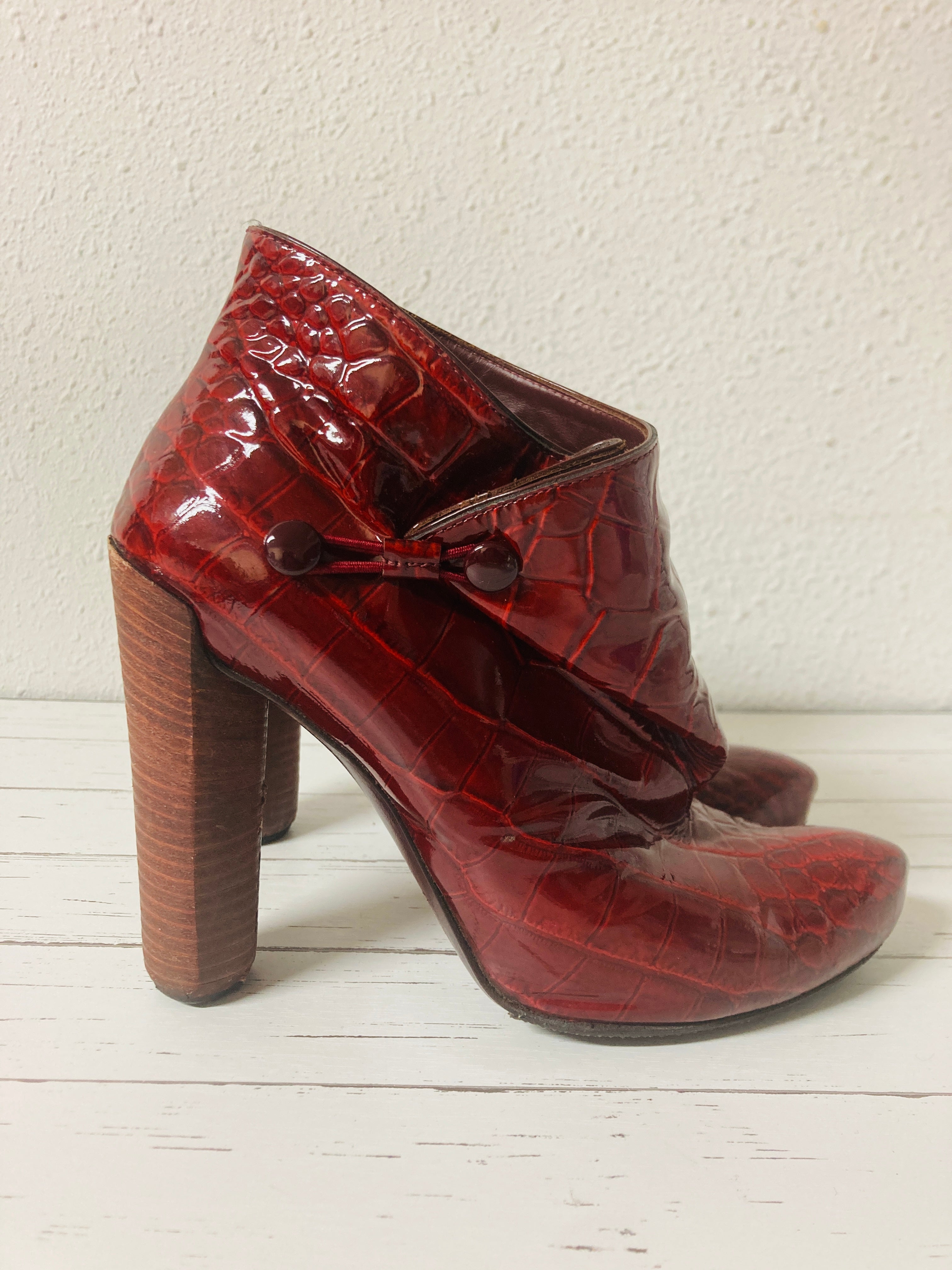 ルイ・ヴィトン クロコ柄 ヴェルニ ヒール