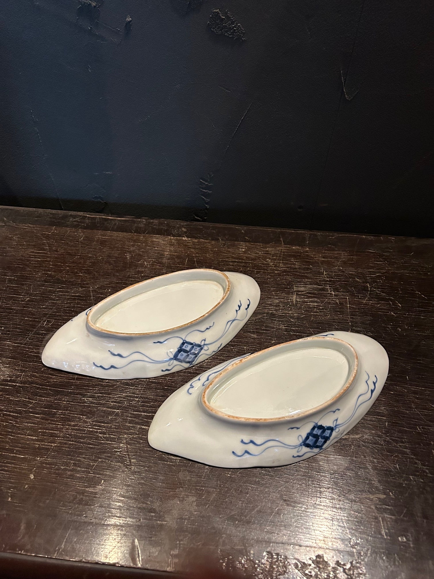 伊万里　葉形皿