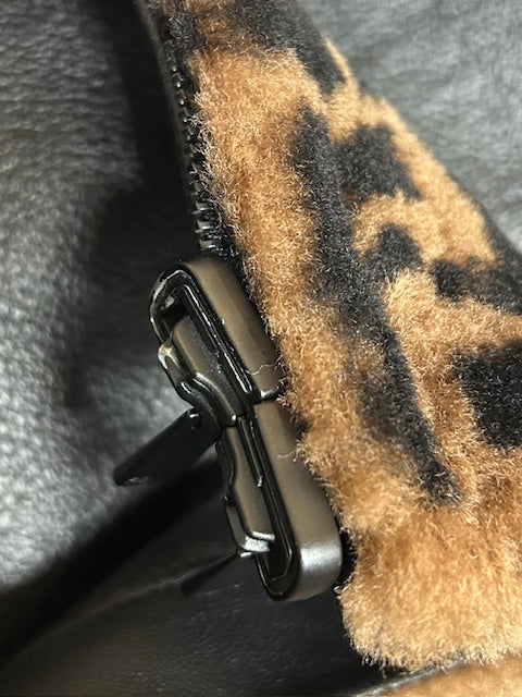 メンズアウター【FENDI】ムートンフーテッドブルゾン