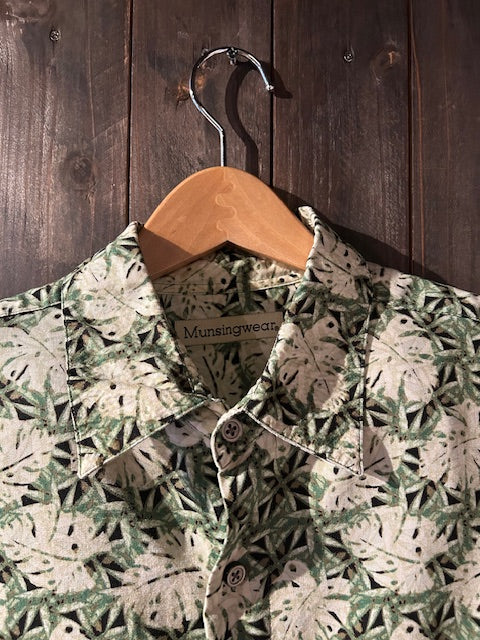 メンズヴィンテージ　アロハシャツ　【Munsingwear】グリーン