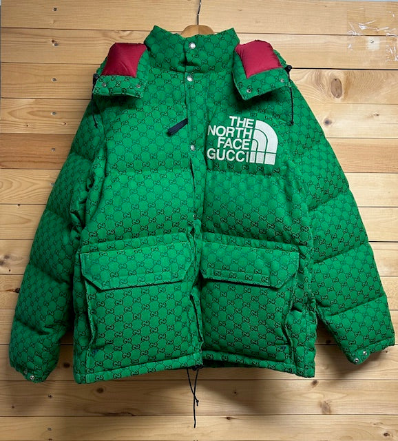 グッチ　ノースフェイス コラボ GGスプリームキャンバス ダウンジャケット