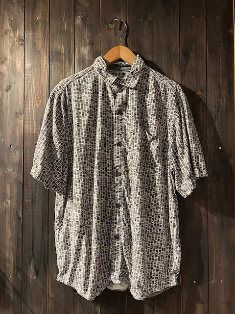 メンズヴィンテージ アロハシャツ 【Tommy Bahama】幾何学模様 グレー
