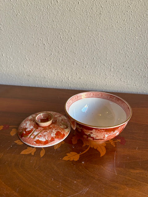 九谷焼　金彩　赤絵蓋物
