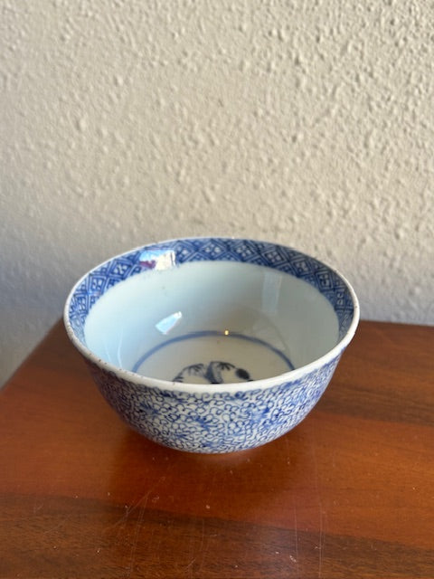 伊万里焼　蓋物茶碗