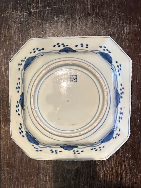 伊万里　隅切り八角角皿