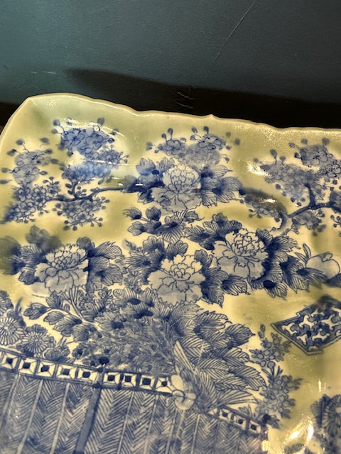 伊万里焼　染付　花龍文四方皿