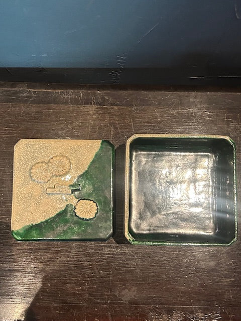 農楽焼　蓋付　織部角鉢　