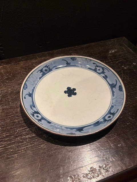 伊万里　染付皿　花