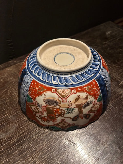 伊万里　菊型錦手　丼鉢