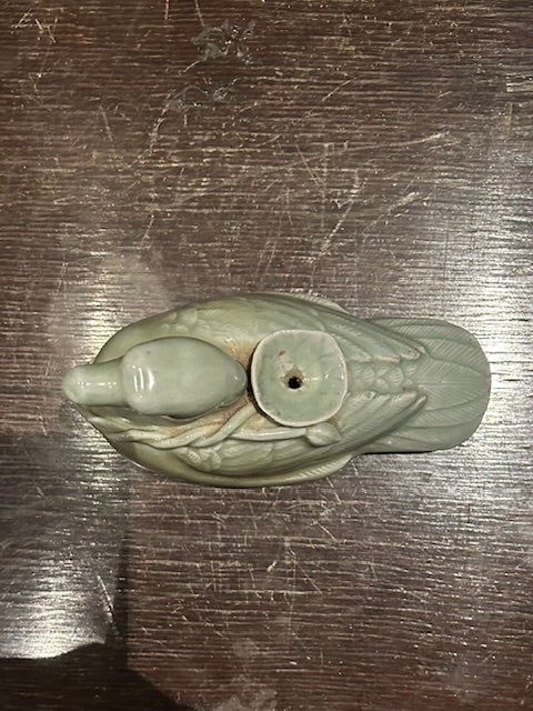 青磁　水滴
