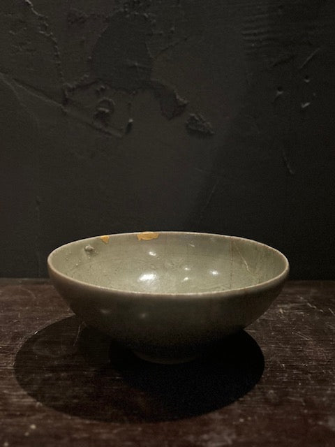 青磁　茶碗