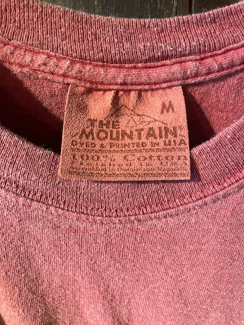 メンズヴィンテージ　Tシャツ 【90s USA製 THE MOUNTAIN / 刺しゅうロゴ】ピンク