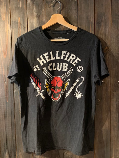 メンズヴィンテージ　Tシャツ 【ストレンジャーシングス / シーズン4 ヘルファイア・クラブ】ブラック
