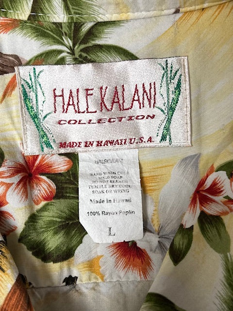 メンズヴィンテージ　アロハシャツ【HALE KALANI】 ビーチ ホワイト