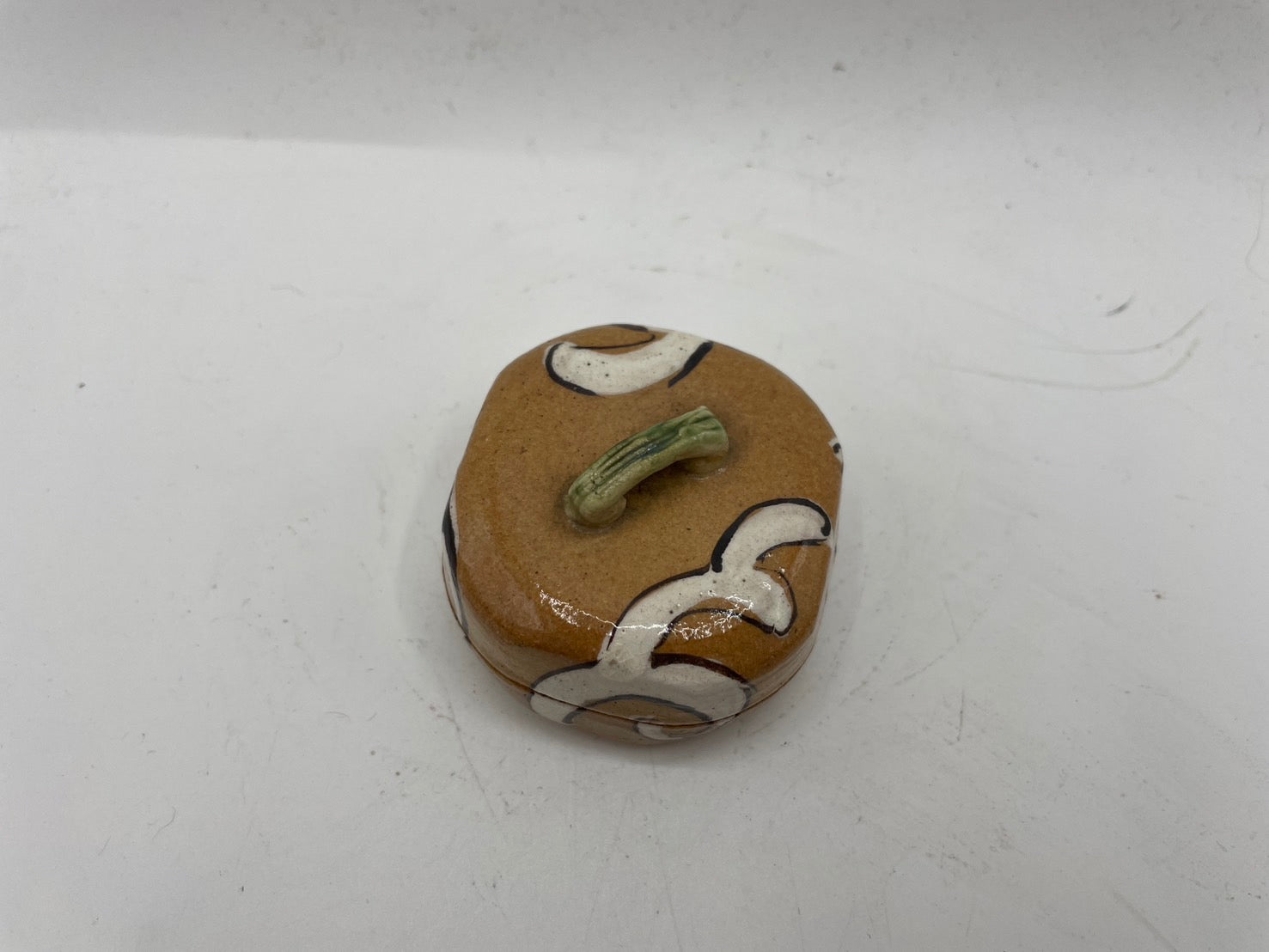 【珍品】美濃焼 織部焼 香道具 龍の頭型香合  龍頭香合 陶印あり 骨董 美濃焼伝統工芸品協同組合 | 織部鳥香合
